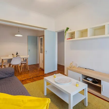 Combatentes 33 House - By Y Concept *